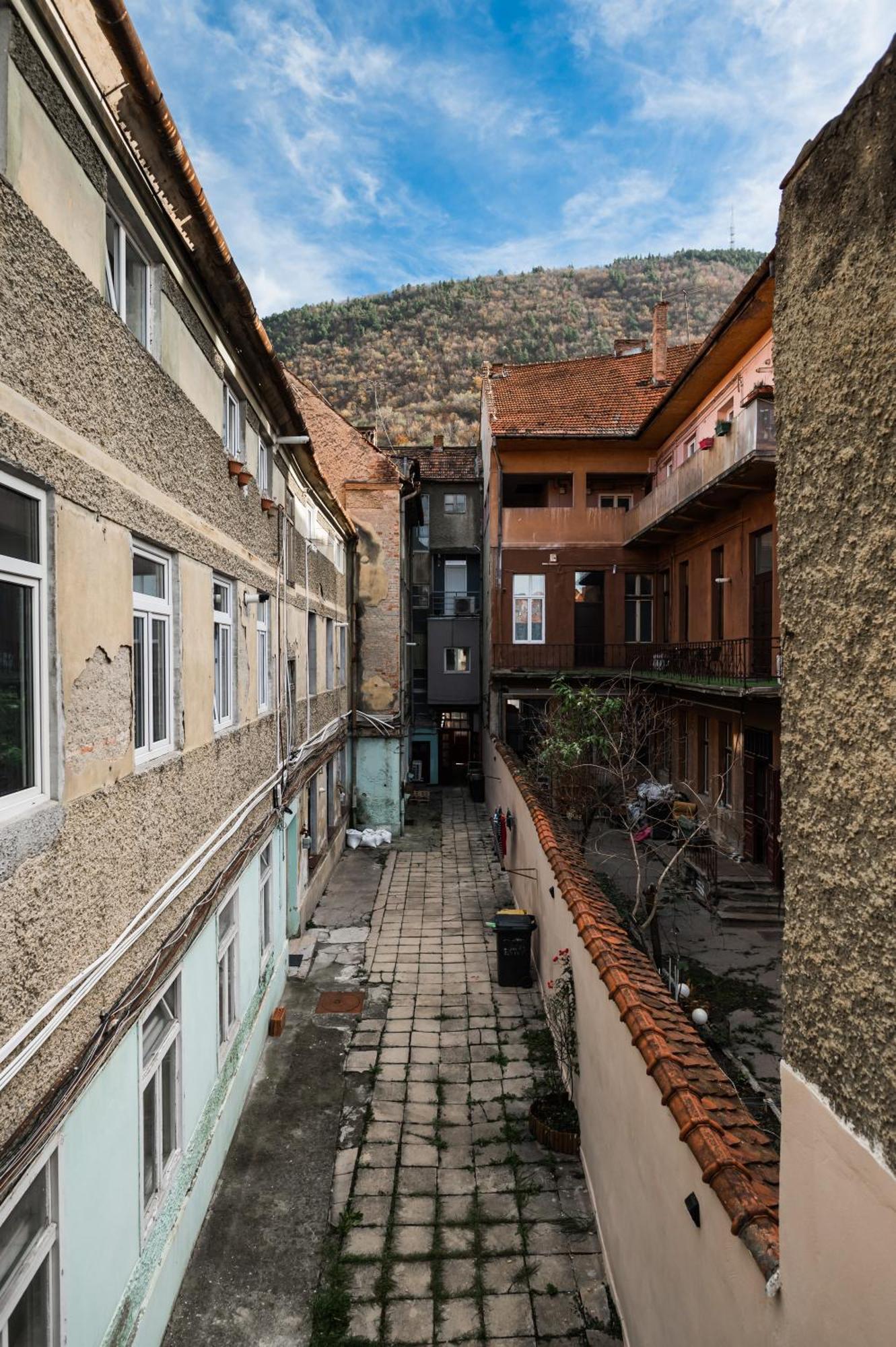 Апартаменты Lara'S Loft Брашов Экстерьер фото
